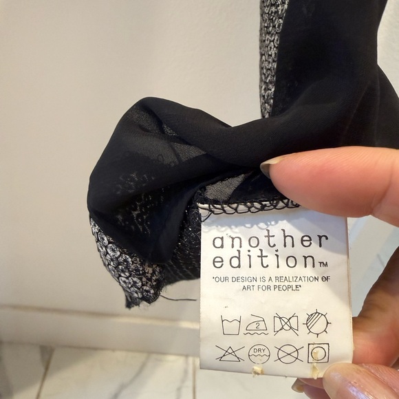 Sequin Tank - Picture 4 of 8